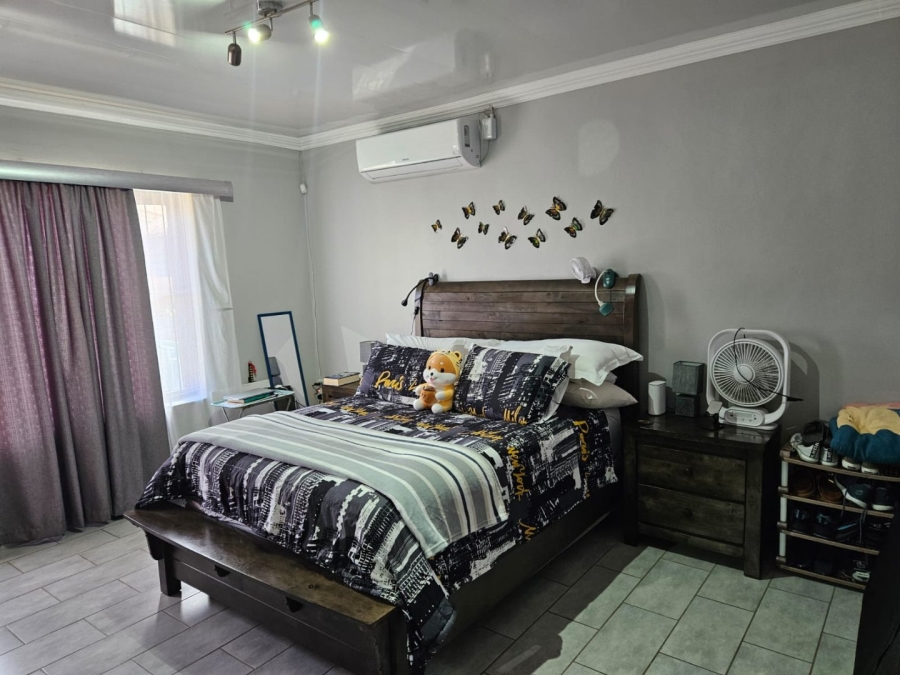 3 Bedroom Property for Sale in Hillcrest Northern Cape